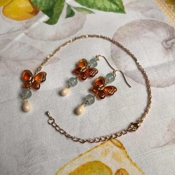 Amber Blue Jade Beige Czech Glass Acrylic Butterfly Jewelry Set, Cute Fun Set - Picture 5 of 6